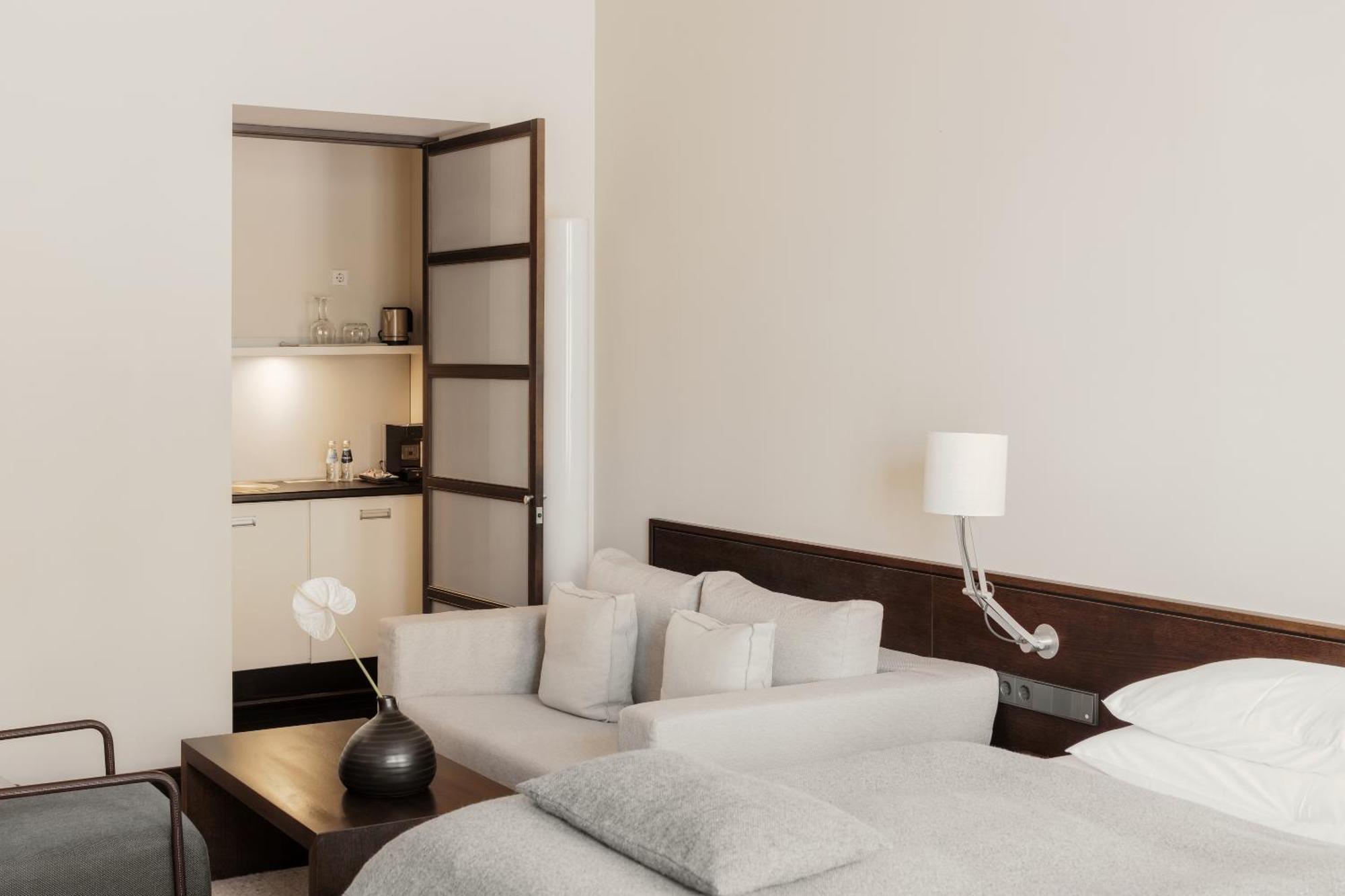 Hotel Bergs Suites Ryga Zewnętrze zdjęcie